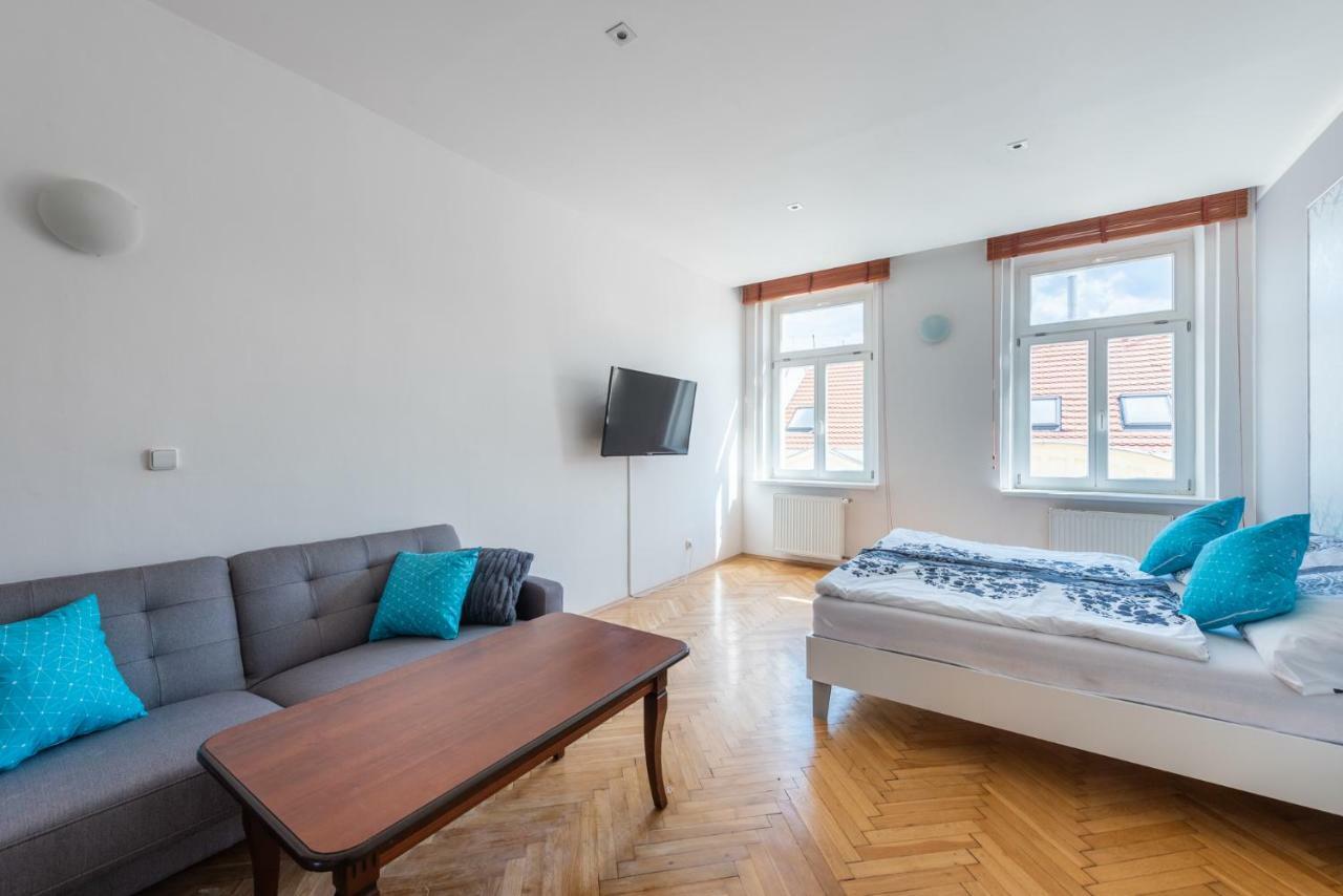 Bright Apartment Few Steps From Centre Praga Exterior foto